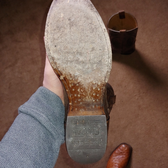 Boots - Picture 3 of 3